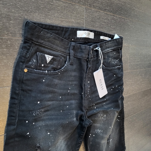 Guess Archive Black Wash W/Destroy Regular Denim Short - Picture 2 of 11